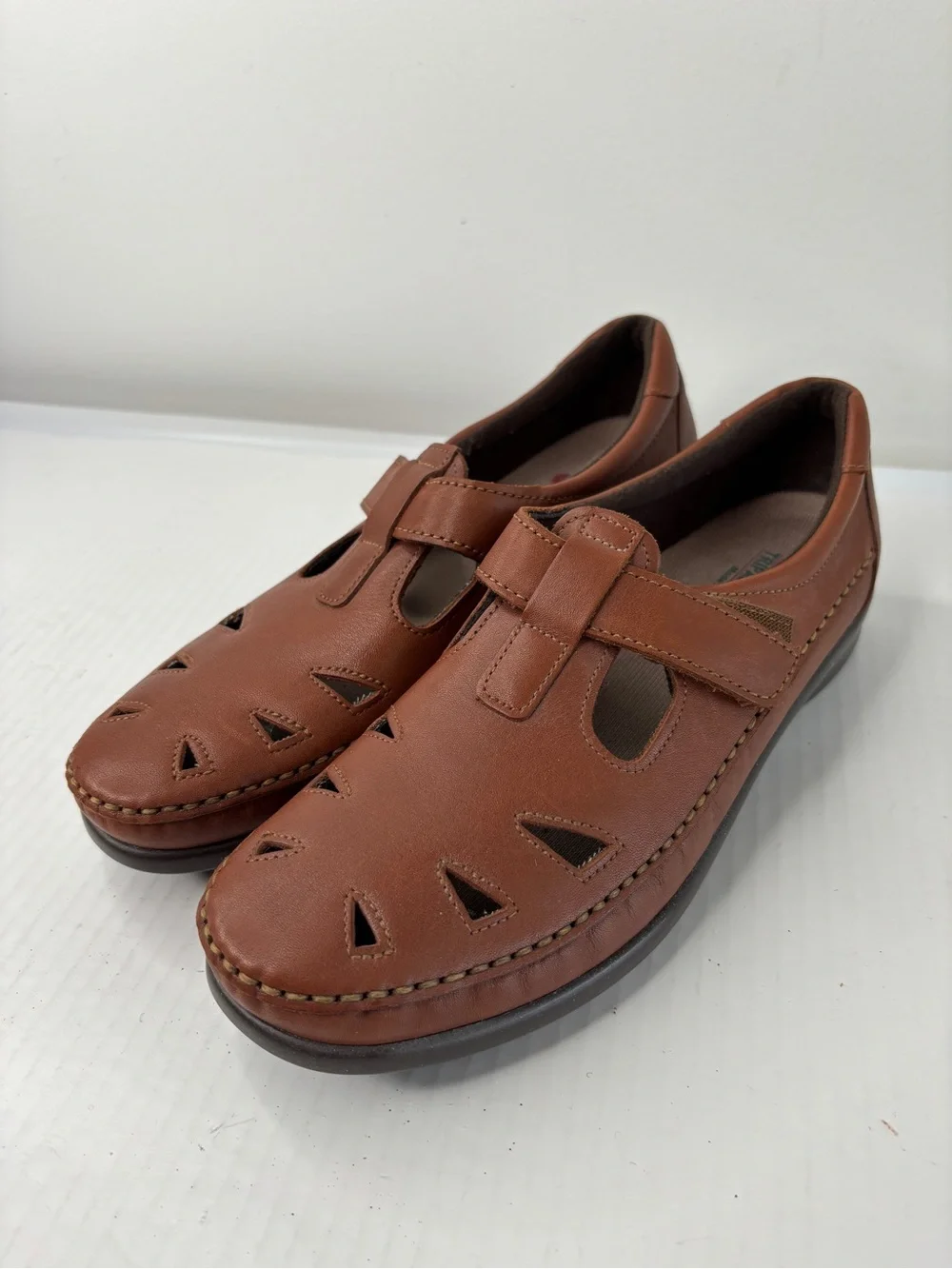 SAS Roamer Tripad Comfort Mary Jane Womens Shoe Sz 9 SLIM Brown Leather T Strap